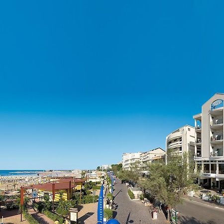 Hotel Prestige Cattolica Eksteriør billede