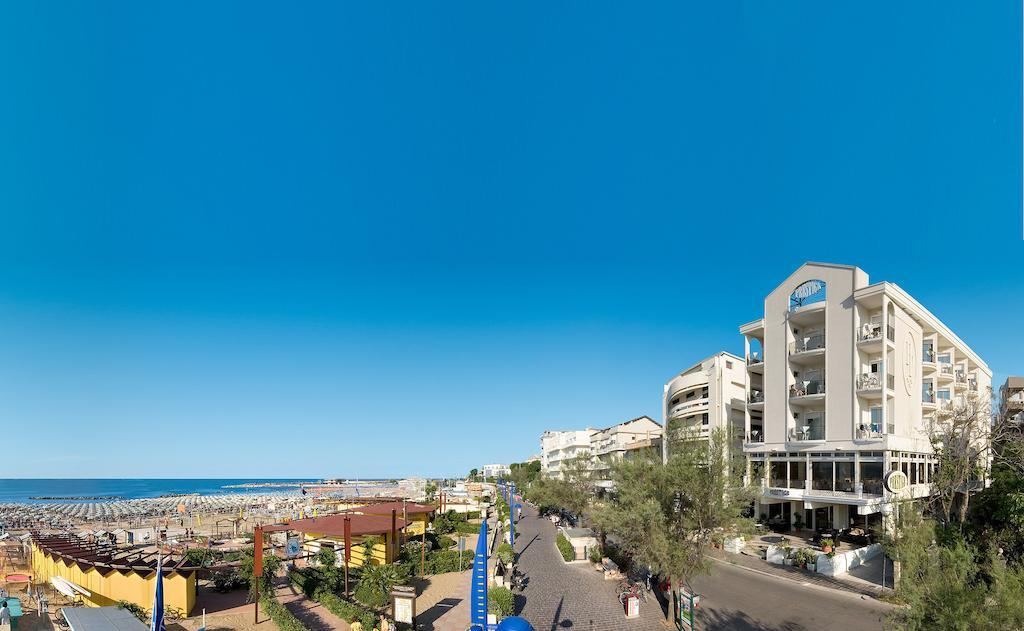 Hotel Prestige Cattolica Eksteriør billede