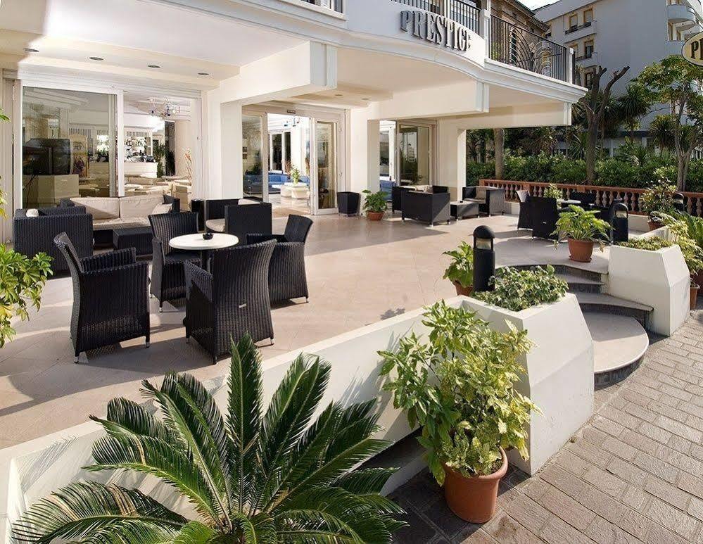Hotel Prestige Cattolica Eksteriør billede