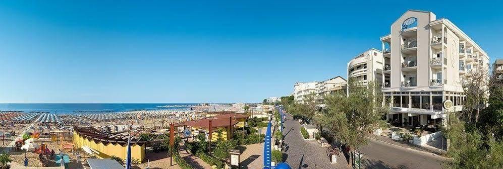 Hotel Prestige Cattolica Eksteriør billede